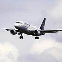 Post thumbnail of Alerta en Heathrow: un dron de tres metros casi impacta con un avión de pasajeros a 9.000 pies