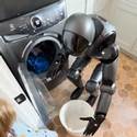 Miniatura de Robotina, ¿eres tú? El robot humanoide Figure 02 ya pone a lavar la ropa