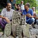 Miniatura de Encuentran antiguos ídolos hindúes en estructura sumergida en Jammu y Cachemira, India