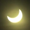 Post thumbnail of La Luna le dio un «mordisco» al Sol: así se vio el último eclipse del año 2025